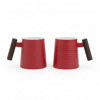 Porzellan Becher Rouge mit Holzgriff 2er-Set, ideal für Tee oder Kaffee, modernes Design in leuchtendem Rot.